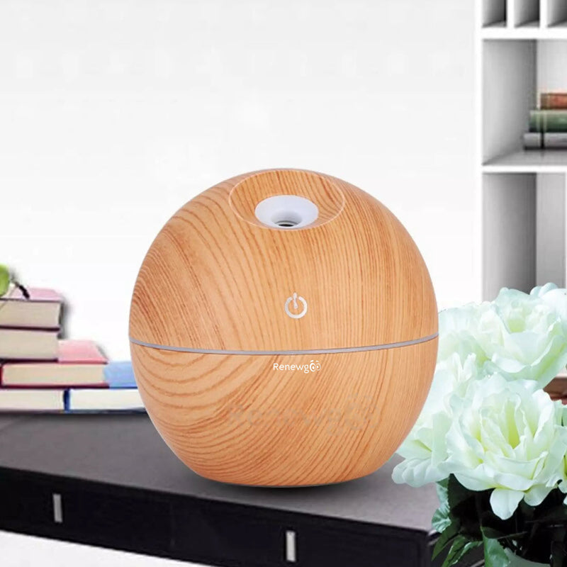 The Renewgoo Aroma Diffuser humidifies the air in the room during summer and winter, refreshing the quality of air with your scent of choice
